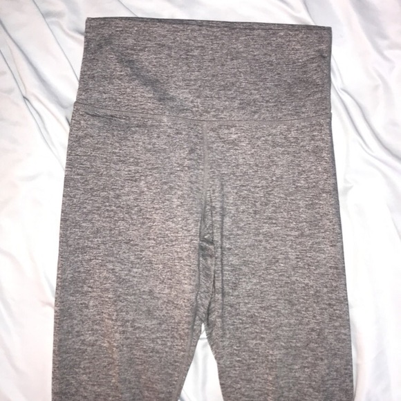 High waisted aritzia leggings - Picture 2 of 2